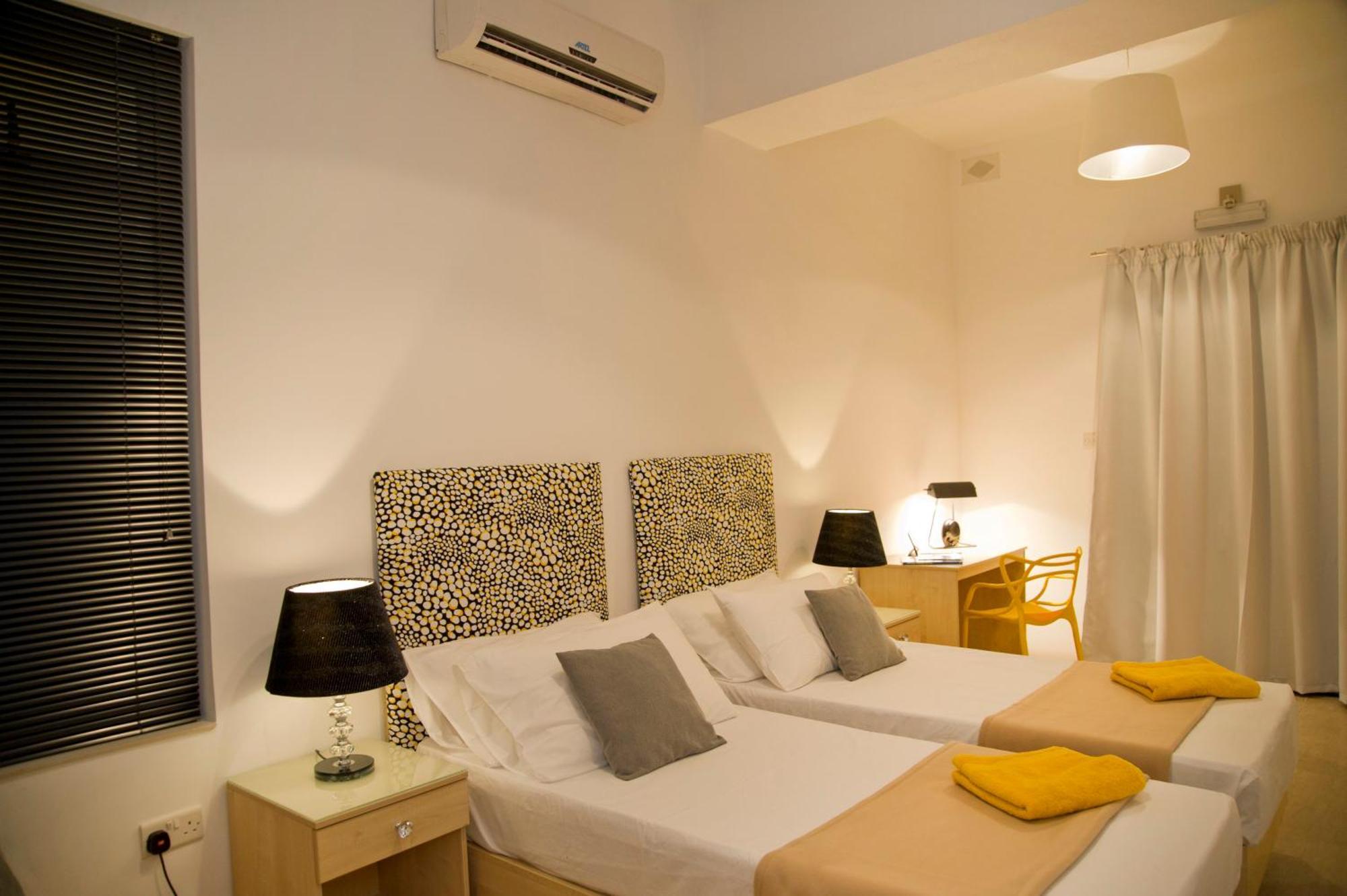 Maltese Balcony Apartment St. Julian's Exterior foto